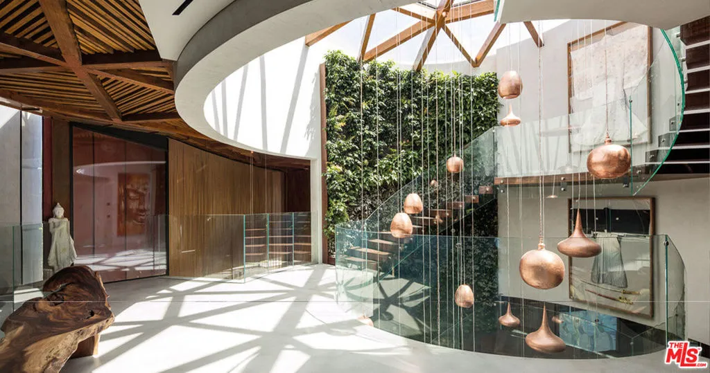 United States, 6 Bedrooms Bedrooms, ,8 BathroomsBathrooms,Residential,Active,61802