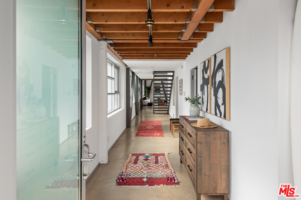 2100 Abbot Kinney Boulevard A