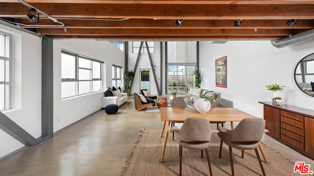 2100 Abbot Kinney Boulevard A