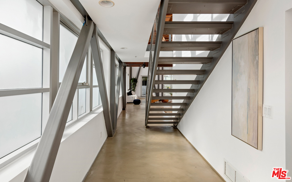2100 Abbot Kinney Boulevard A
