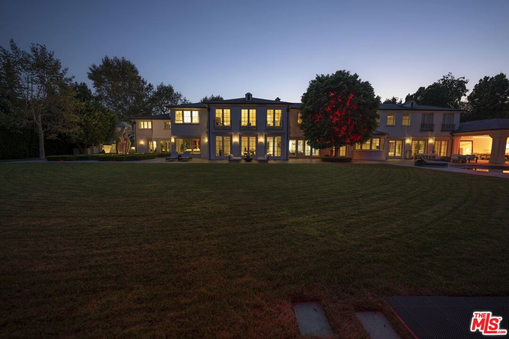 Properties 2 200 S Mapleton Drive