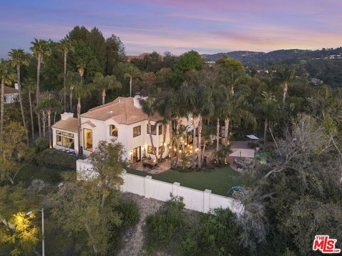 4730 Azucena Road Woodland Hills CA 91364