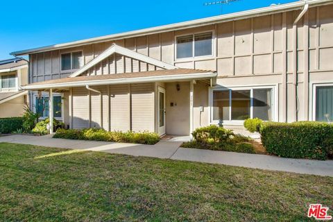 A home in Inglewood