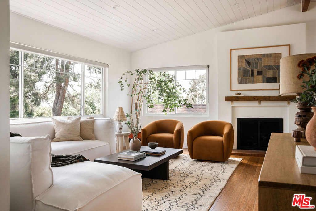 258 Redwood Drive