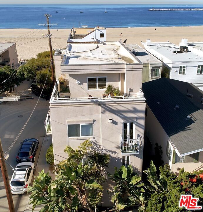 Properties 1 6521 Pacific Avenue