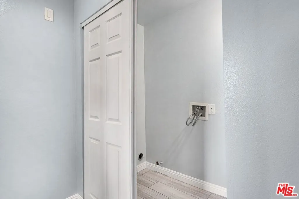 Los Angeles, California 90011, United States, 10 Bedrooms Bedrooms, ,6 BathroomsBathrooms,Residential,Active,93515