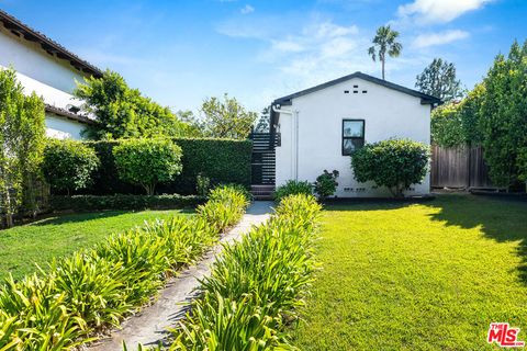 A home in Toluca Lake