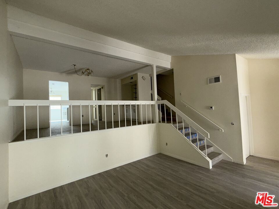 22239 1/4 Erwin Street