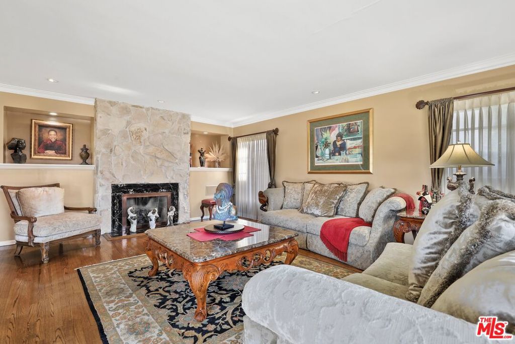 4152 Mount Vernon Drive