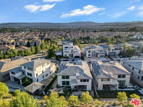 A home in Porter Ranch