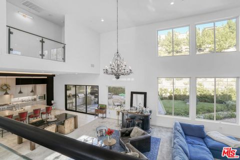 A home in Porter Ranch