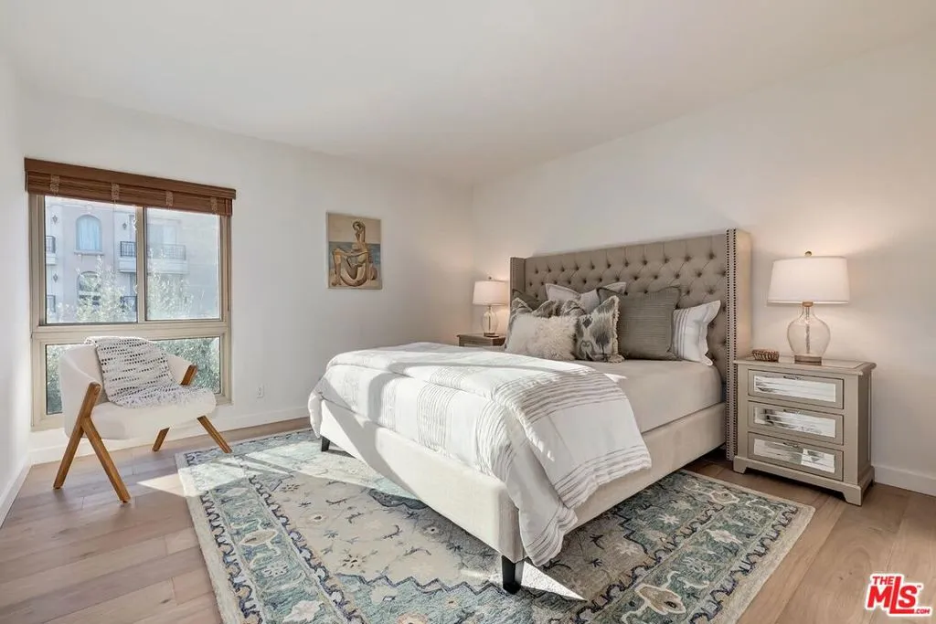 Los Angeles, California 90048, United States, 1 Bedroom Bedrooms, ,1 BathroomBathrooms,Residential,Active,1156