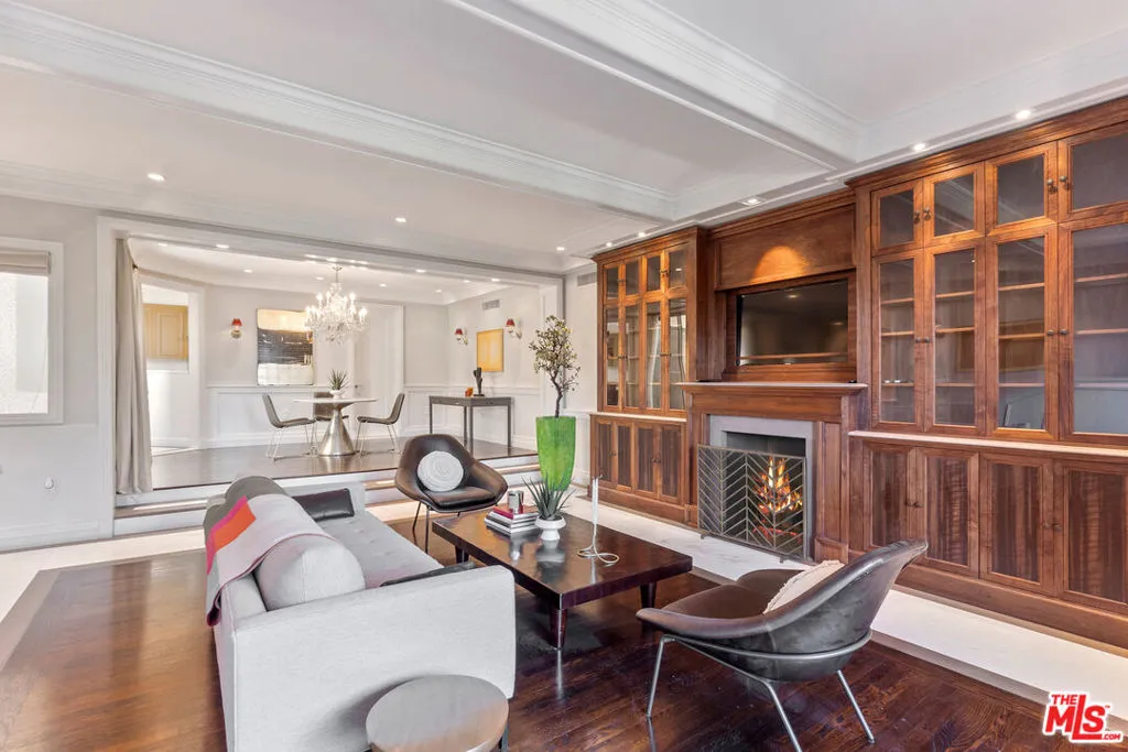 Los Angeles, California 90067, United States, 2 Bedrooms Bedrooms, ,3 BathroomsBathrooms,Residential,Active,36947