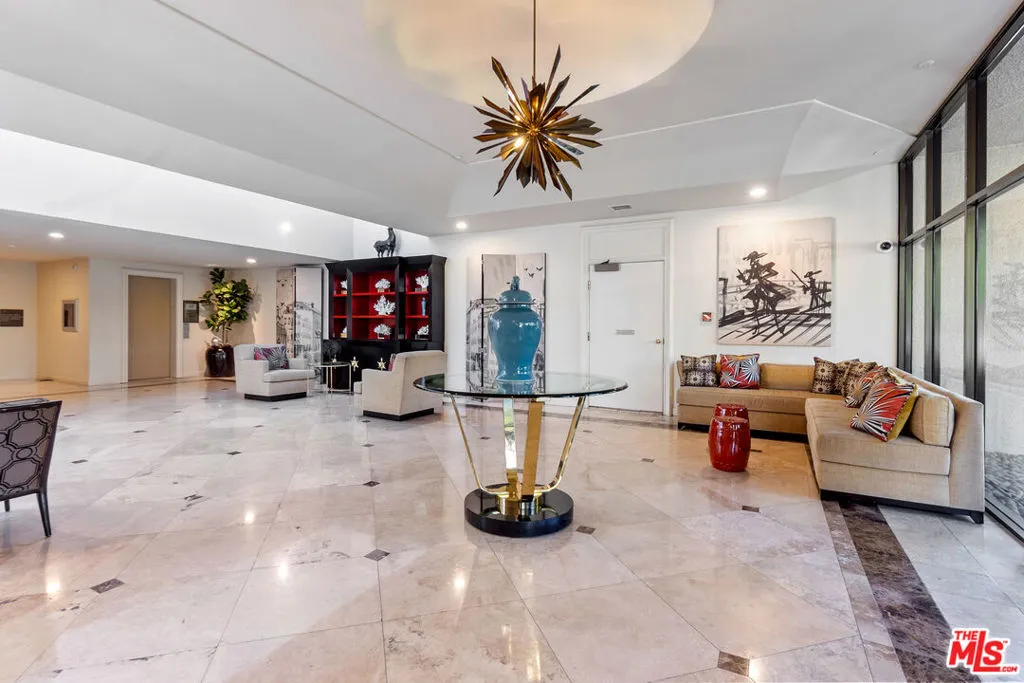 Los Angeles, California 90067, United States, 2 Bedrooms Bedrooms, ,3 BathroomsBathrooms,Residential,Active,36947