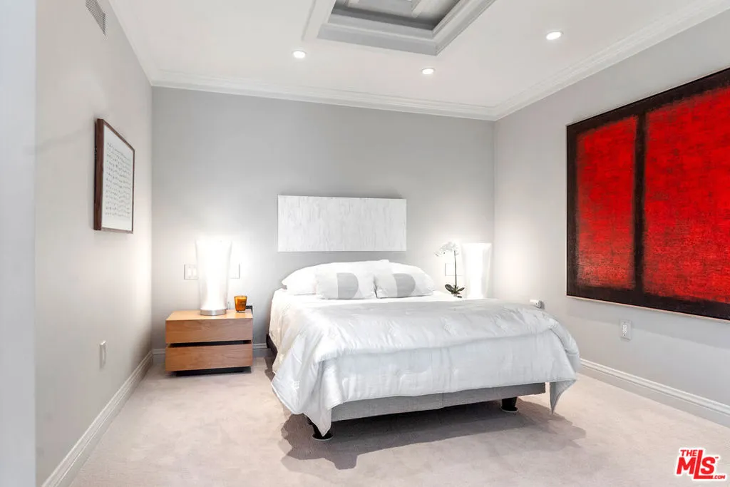 Los Angeles, California 90067, United States, 2 Bedrooms Bedrooms, ,3 BathroomsBathrooms,Residential,Active,36947