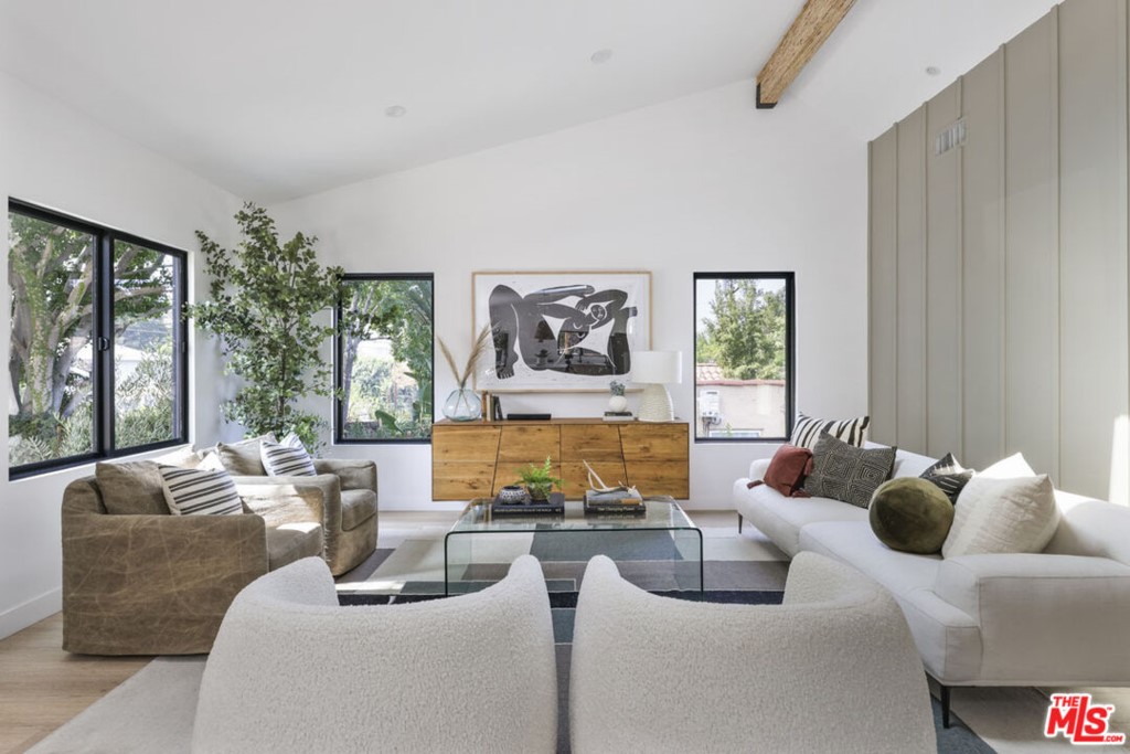 Properties 2 2239 Brier Avenue