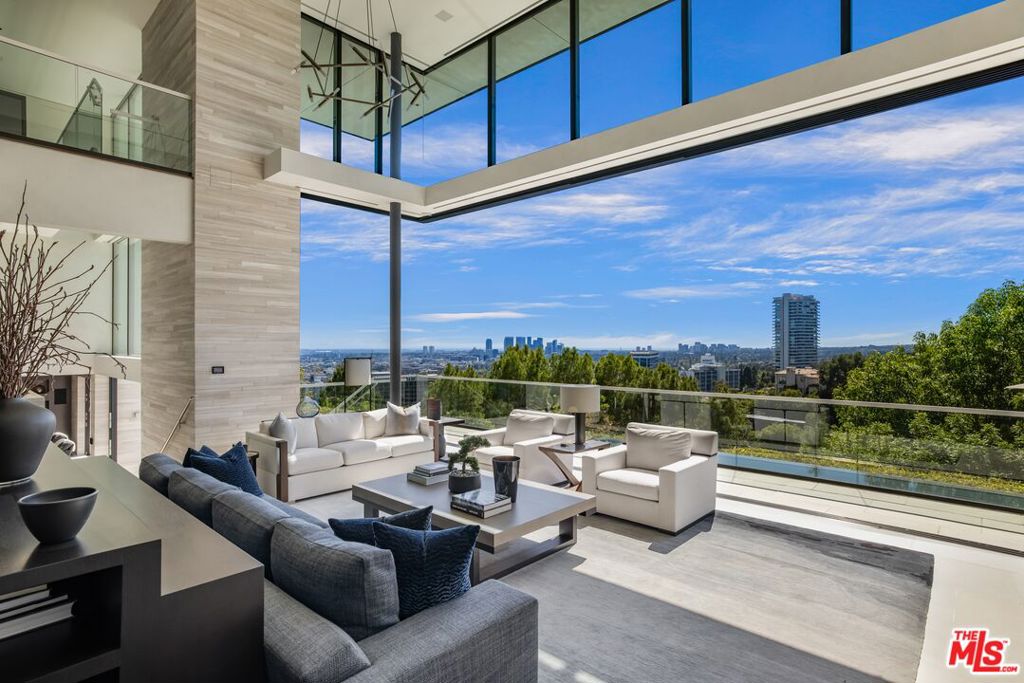 Properties 3 8927 St Ives Drive
