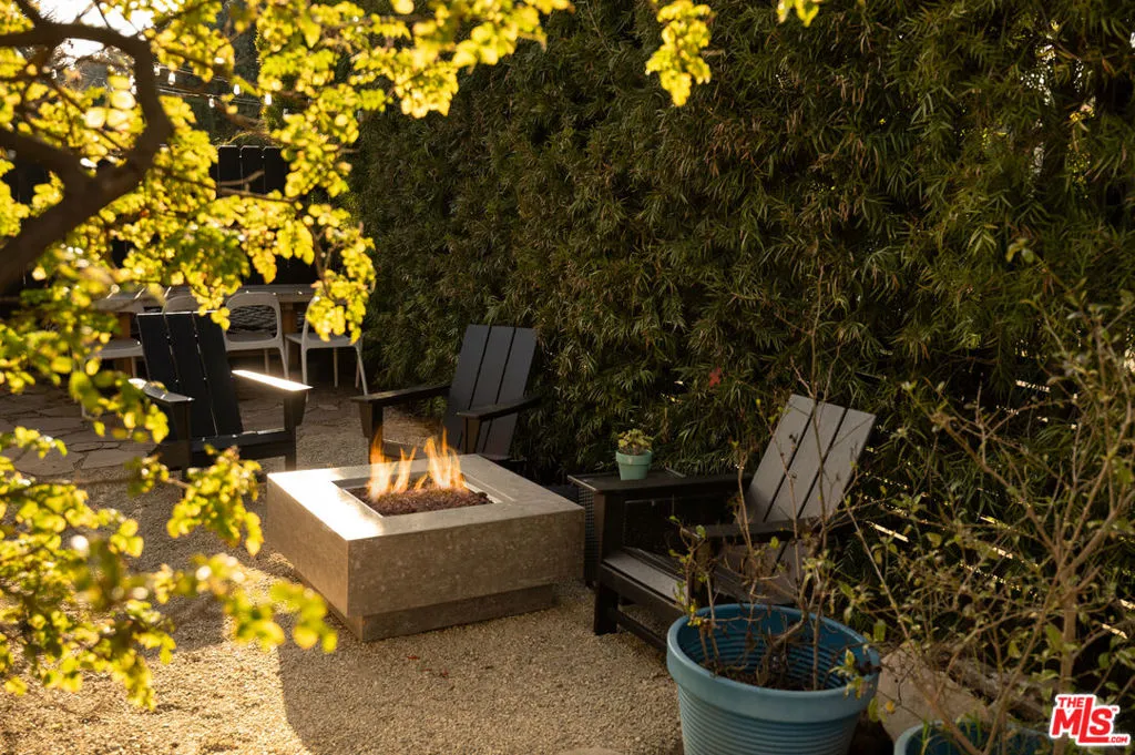 Santa Monica, California 90405, United States, 5 Bedrooms Bedrooms, ,5 BathroomsBathrooms,Residential,Active,83250