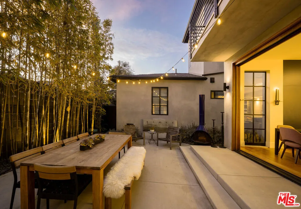 Santa Monica, California 90405, United States, 5 Bedrooms Bedrooms, ,5 BathroomsBathrooms,Residential,Active,83250