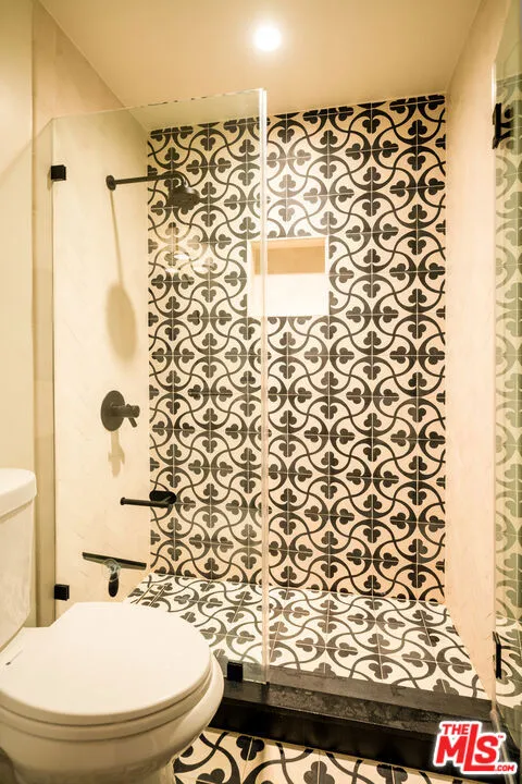 Santa Monica, California 90405, United States, 5 Bedrooms Bedrooms, ,5 BathroomsBathrooms,Residential,Active,83250