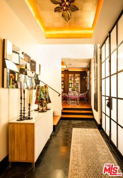 Santa Monica, California 90405, United States, 5 Bedrooms Bedrooms, ,5 BathroomsBathrooms,Residential,Active,83250