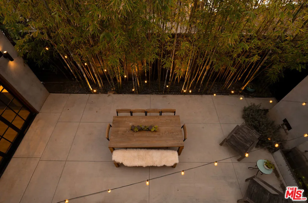 Santa Monica, California 90405, United States, 5 Bedrooms Bedrooms, ,5 BathroomsBathrooms,Residential,Active,83250