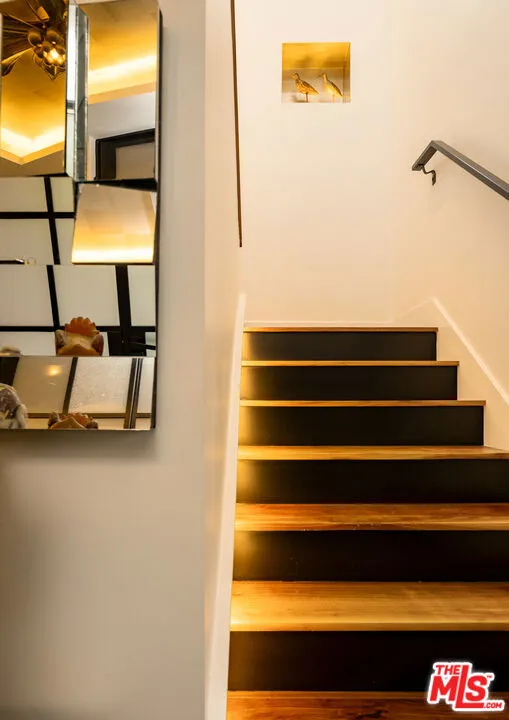 Santa Monica, California 90405, United States, 5 Bedrooms Bedrooms, ,5 BathroomsBathrooms,Residential,Active,83250