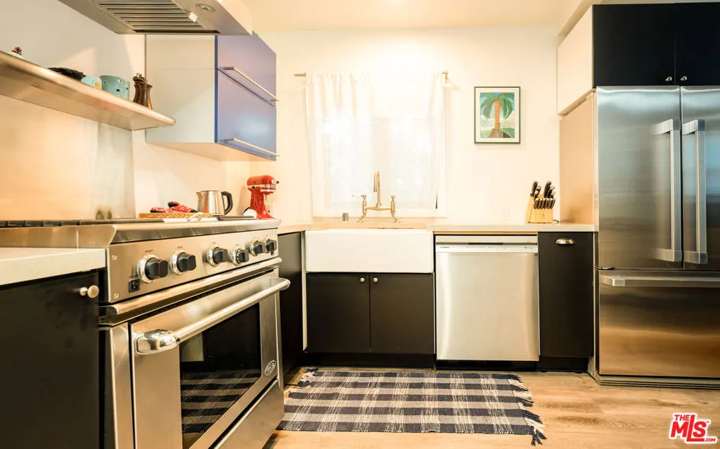 Santa Monica, California 90405, United States, 5 Bedrooms Bedrooms, ,5 BathroomsBathrooms,Residential,Active,83250