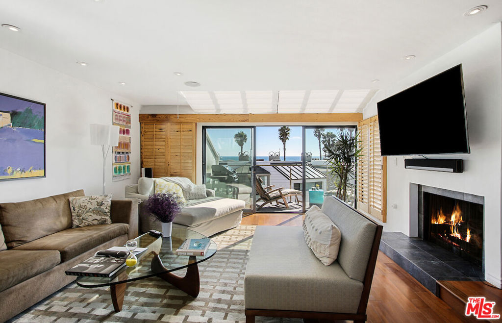 Properties 1 37 SEA COLONY Drive