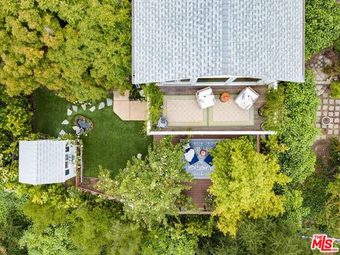 A home in Studio City