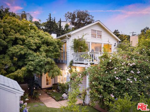 A home in Studio City