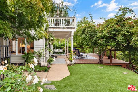 A home in Studio City