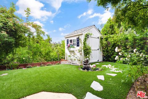 A home in Studio City