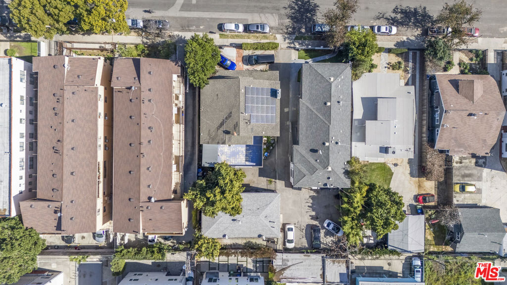 1239 Gordon Street