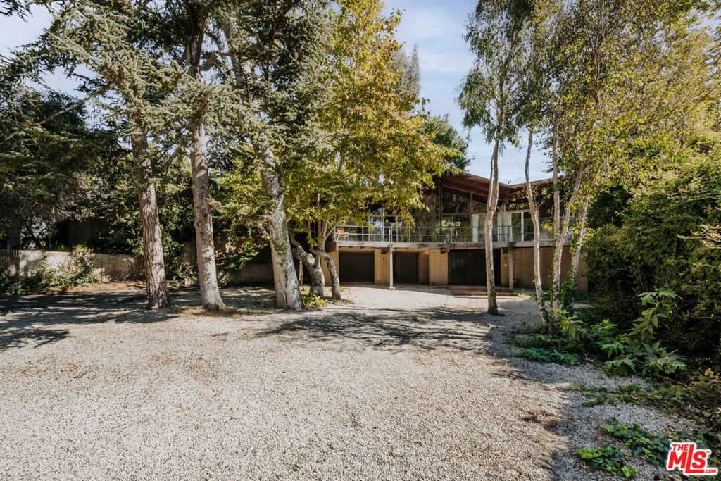 Properties 1 630 Hightree Road