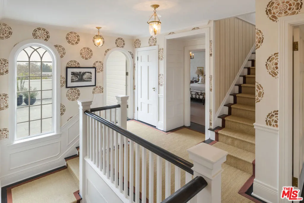 Los Angeles, California 90049, United States, 7 Bedrooms Bedrooms, ,7 BathroomsBathrooms,Residential,Active,8198