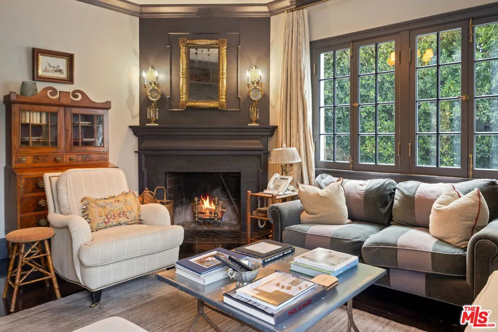 Los Angeles, California 90049, United States, 7 Bedrooms Bedrooms, ,7 BathroomsBathrooms,Residential,Active,8198