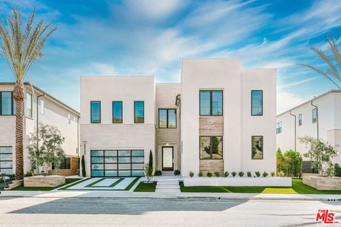 A home in Porter Ranch