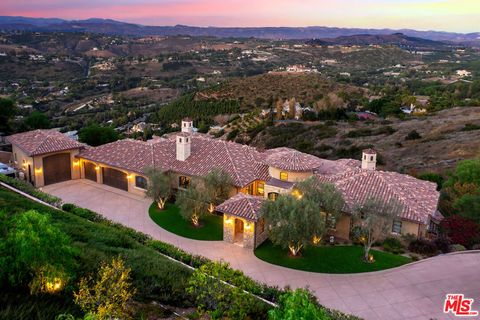 355 Briar Bluff Circle Thousand Oaks CA 91360