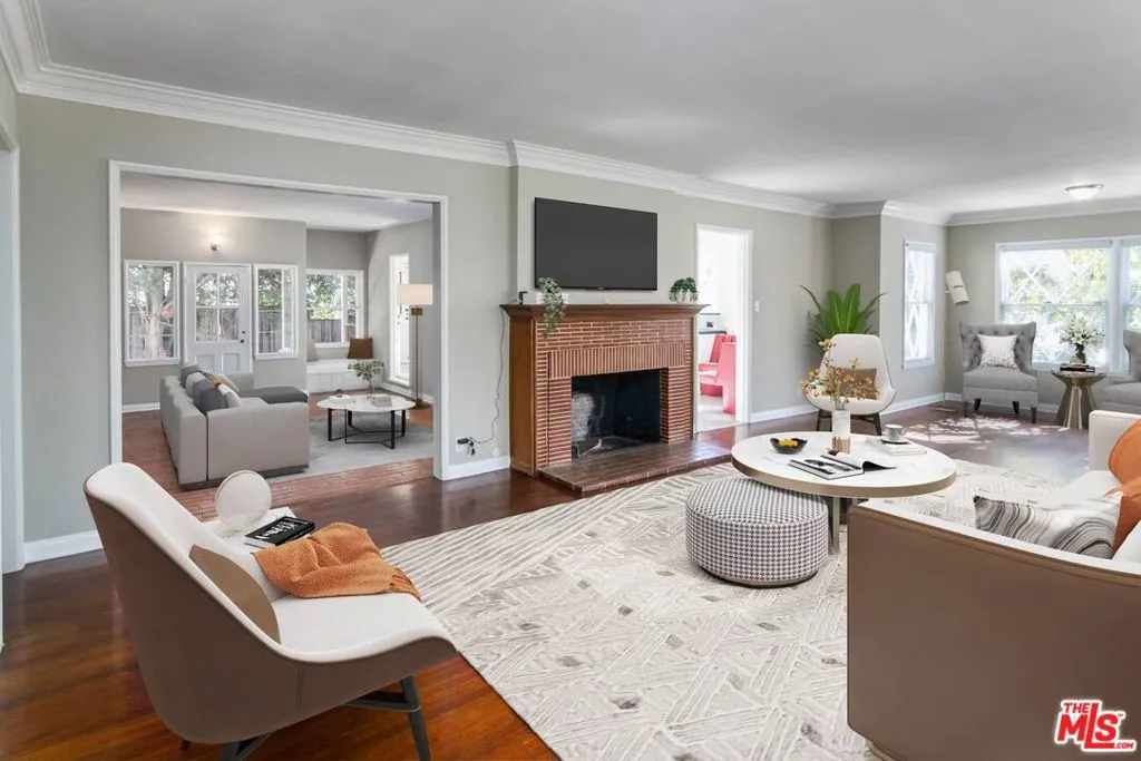 Los Angeles, California 90069, United States, 3 Bedrooms Bedrooms, ,4 BathroomsBathrooms,Residential,Active,16313