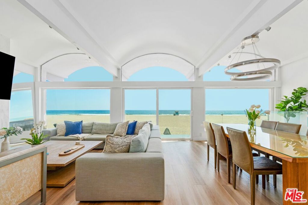 Properties 2 3806 Ocean Front Walk