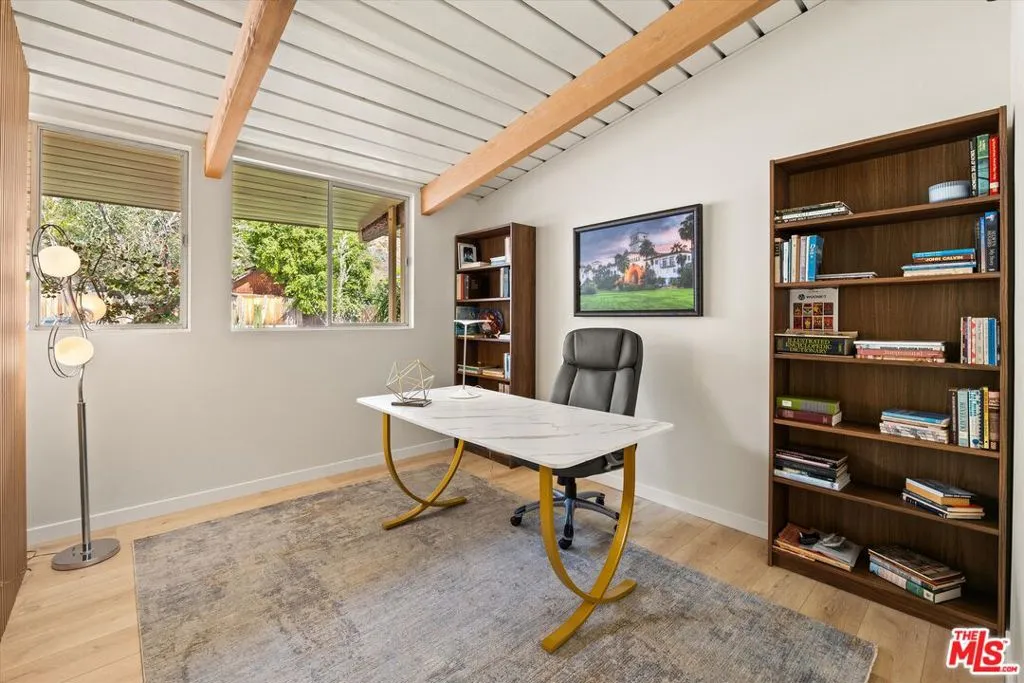 Ojai, California 93023, United States, 4 Bedrooms Bedrooms, ,3 BathroomsBathrooms,Residential,Active,3249