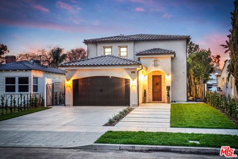 A home in Toluca Lake