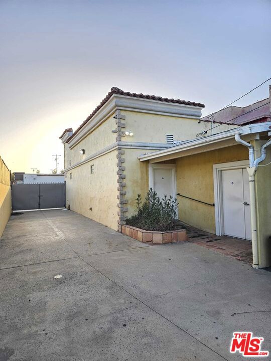 Properties 1 6628 Lankershim Boulevard