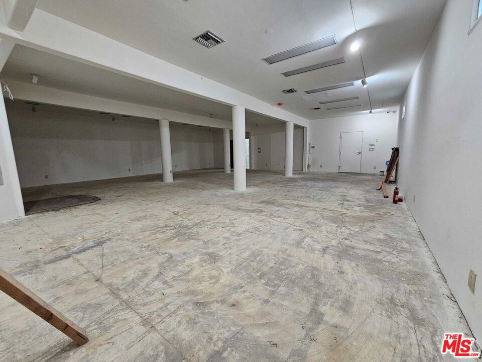 Properties 3 6628 Lankershim Boulevard