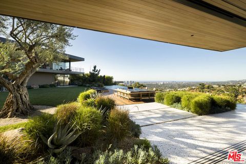 1535 Blue Jay Way Los Angeles CA 90069