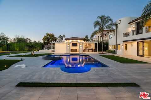 A home in Tarzana