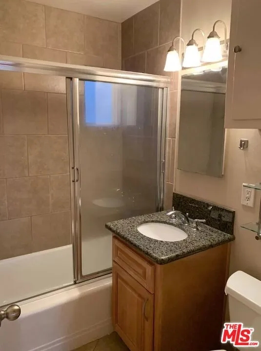 Los Angeles, California 90025, United States, 1 Bedroom Bedrooms, ,1 BathroomBathrooms,Residential,Active,9499