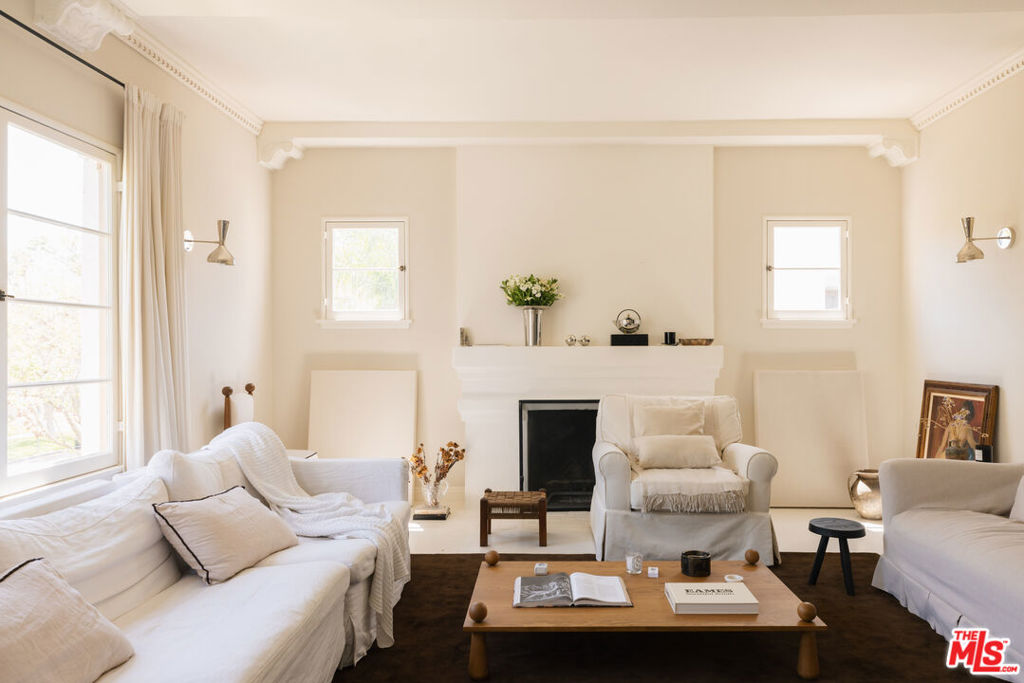Properties 3 1111 S Crescent Heights Boulevard
