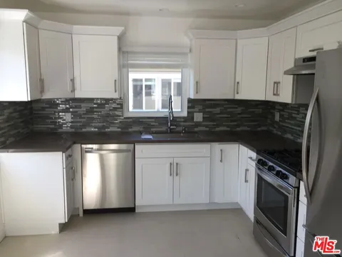 MLS: 25521747